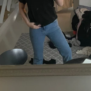 Mid rise jeans - Jeans från BIKBOK! 