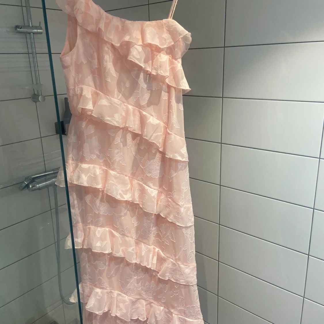 Ljusrosa sommarklänning