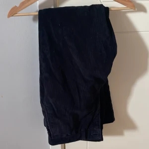 Manchesterbyxor,  these glory days - Storlek 50/52.