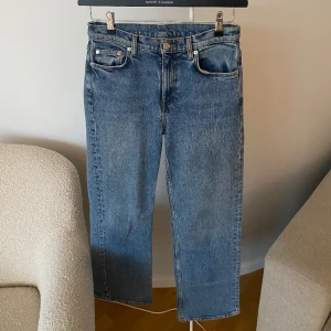 Arket flare jeans - Har lite stretch i sig, väldigt bekväma 