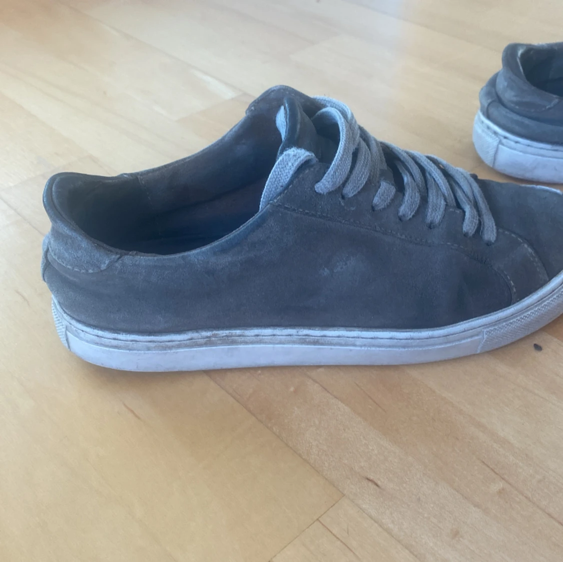 Skor i storlek 37,5 - 90