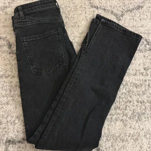 Lager 157 jeans - Ett par jeans från lager 157 som är använda ett par gånger