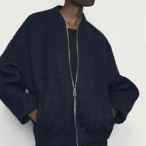 Zara jacka  - Zara mörkblå jacka! 