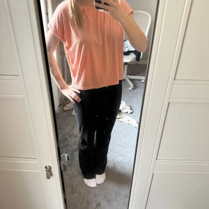 T shirt - Träningstshirt från Aimn i mycket bra skick💕