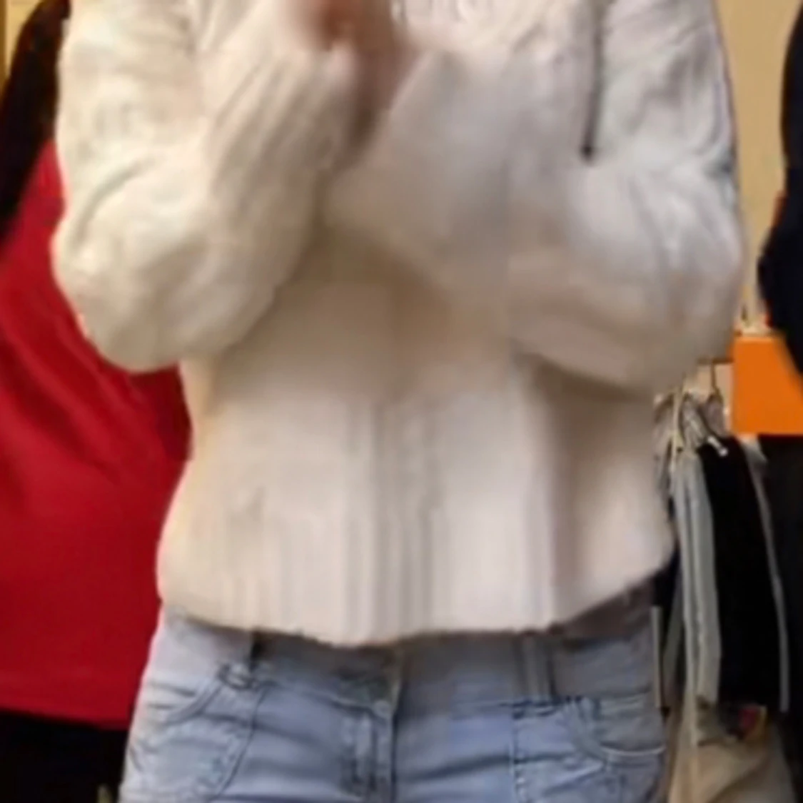 HM stikad tröja  - 90