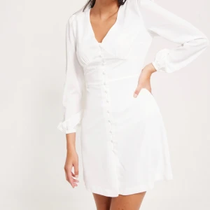 Studentklänning  - Helt oanvänd klänning  