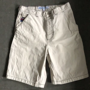 Big boy shorts - Vita Polar  big boy shorts, använda fast i bra skick