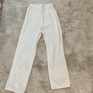 Linnebyxor  - De är stretchiga i midjan