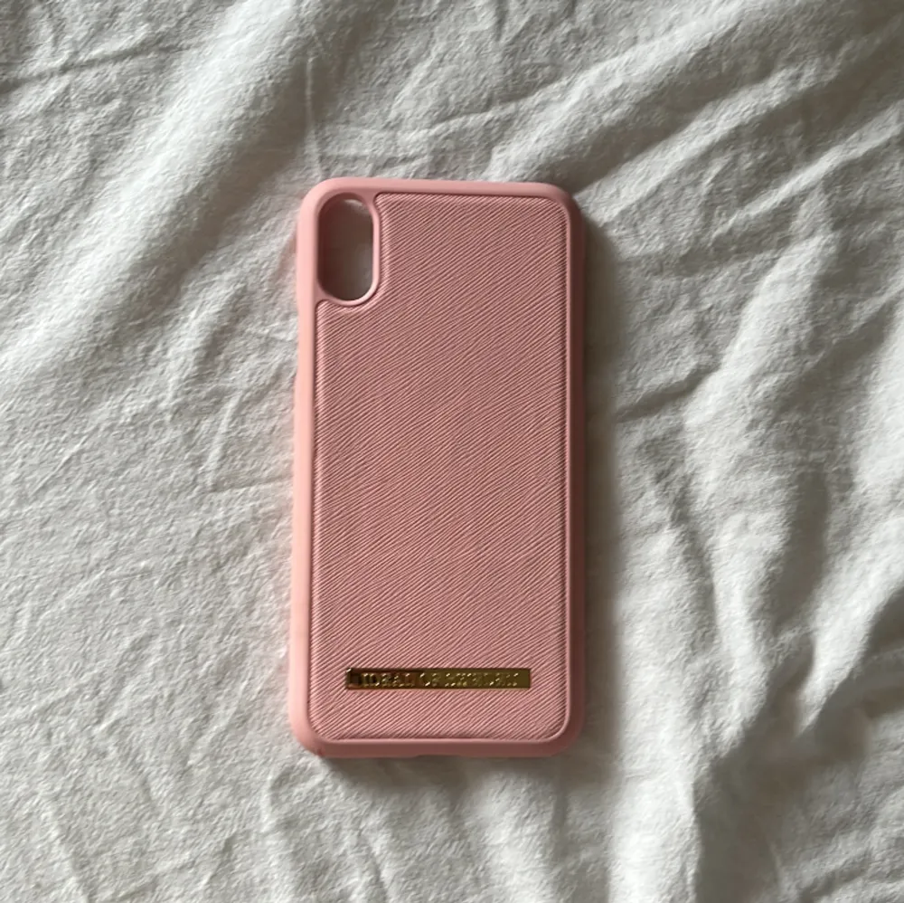 Säljer ett jättefint rosa ideal of Sweden skal till iPhone X❤️. Övrigt.