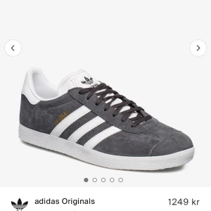 Adidas gazelle skor - Säljer adidas gazelle skor gråa för 800 eller för byte mot andra gazelles fast i annan färg. Fråga om bild så skickar jag på mina skor 