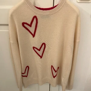 Zadig tröja  - Säljer denna Zadig tröja i väldigt bra skick🫶🏻