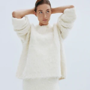 Stickad tröja - Så mysig stickad tröja från H&M. Helt slutsåld, nypris 449kr💕