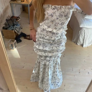 Klänning - SUPER snygg!! Tryck gärna köp nu ❣️❣️