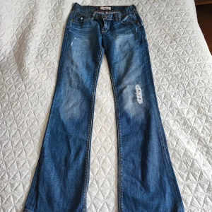 Levis bootcut jeans  - Skit snygga och bra kvalitet! Säljer då de tyvär är för små  😊