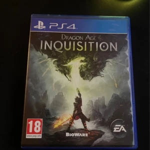 Dragon age Inquisition ps4 spel - Spelat två ggr, som ny.