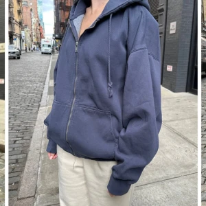 Christy hoodie  - Jättefin christy hoodie från brandy Melville! Perfekt skick och inga tecken på användning 💗