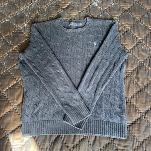 Ralph lauren tröja - Ralph lauren kabelstickad tröja perfekt för sommaren!