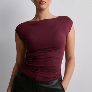 Topp - Nyskick, använd fåtal gånger💕