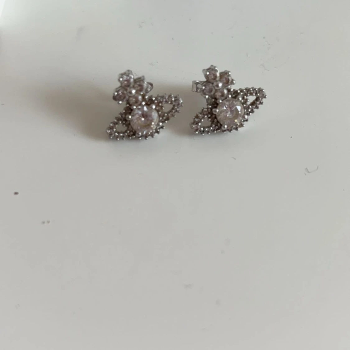 Vivienne westwood örhängen  - 91