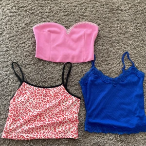 3-pack toppar - 3 stycken färgglada toppar i storlek s. Alla skulle jag säga är i nyskick, det rosa leopardlinnet har tvättats ett par gånger då den är från SHEIN men är fortfarande i perfekt skick. Plaggen är från secondhand,shein.