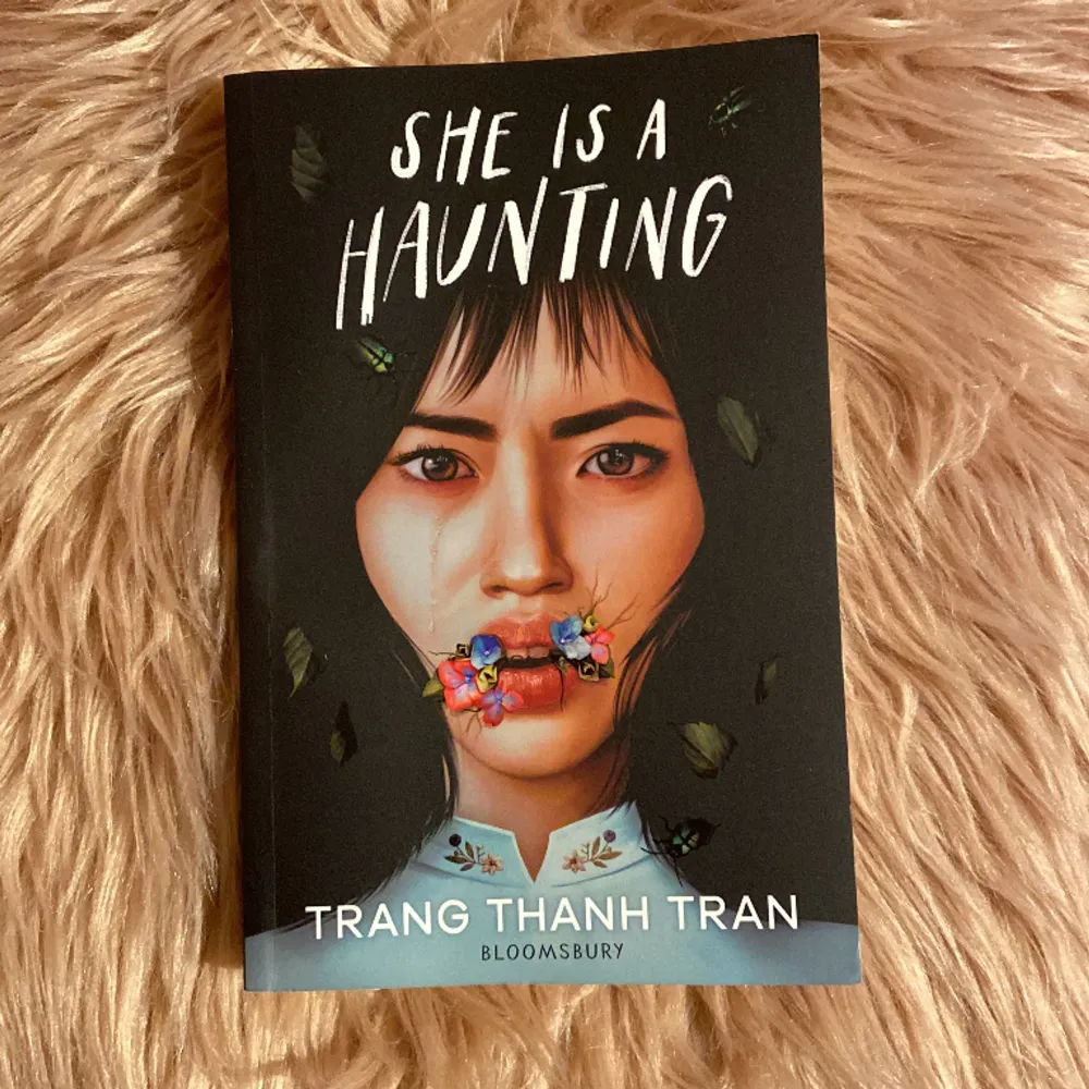 She is a haunting av Trang Thanh Tran. Säljer pga rensning i bokhyllan. Boken är fortfarande i fint skick. Frakt ingår. Betalning endast med swish. . Övrigt.