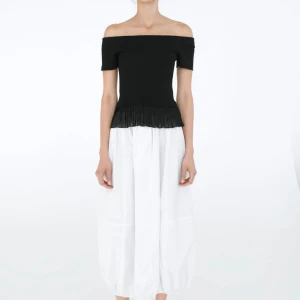 Topp - Super söt topp från Zara, som är slutsåld💞💞💞