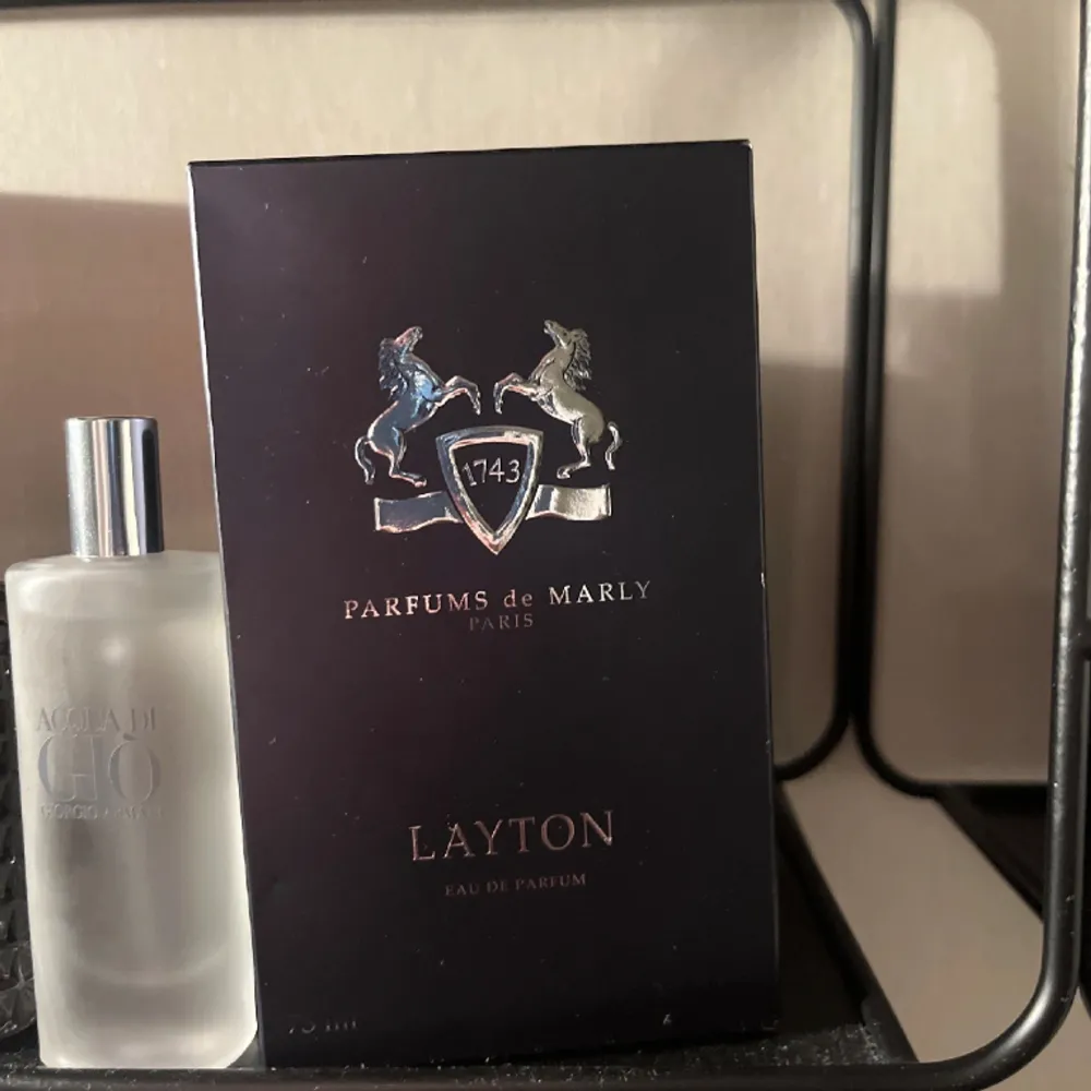 Säljer min oanvända Parfumes de Marly layton(75 ml) box hänger med inte intresserad av byten. Tveka inte på frågor//Oliver . Övrigt.