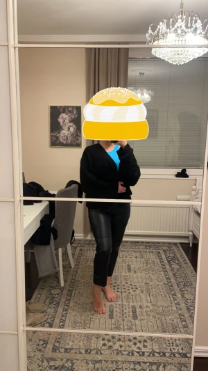 skinnbyxor - rätt ny, är för stor. 