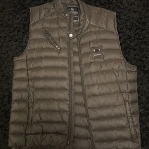 Morris väst - Morris väst i väldigt fint skick! Grå/grön färg