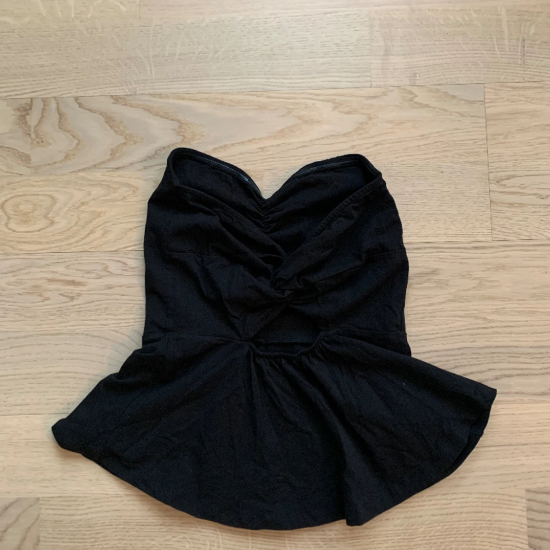 Partytop med volang - 90