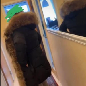 Vinter, höst jackor  - Säljer då dem ej kommer till nån användning längre, strl s, jätte fina, olika priser, bild 1, 1800, bild två 5200, bild tre 5500. Pris går att diskutera 