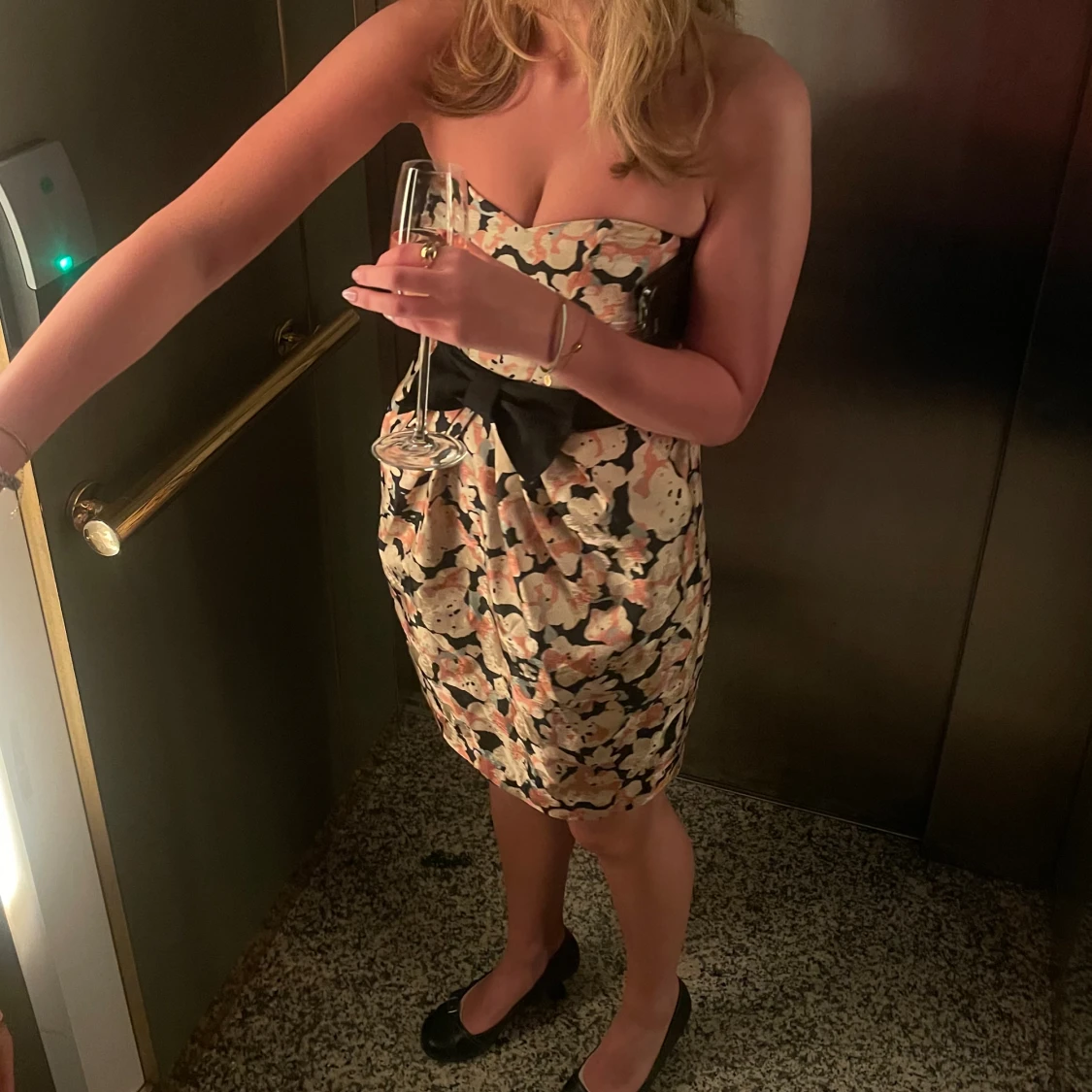 Superfin festklänning🤩😍 - 90