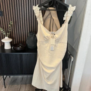 Adoore klänning  - Oanvänd Adoore 