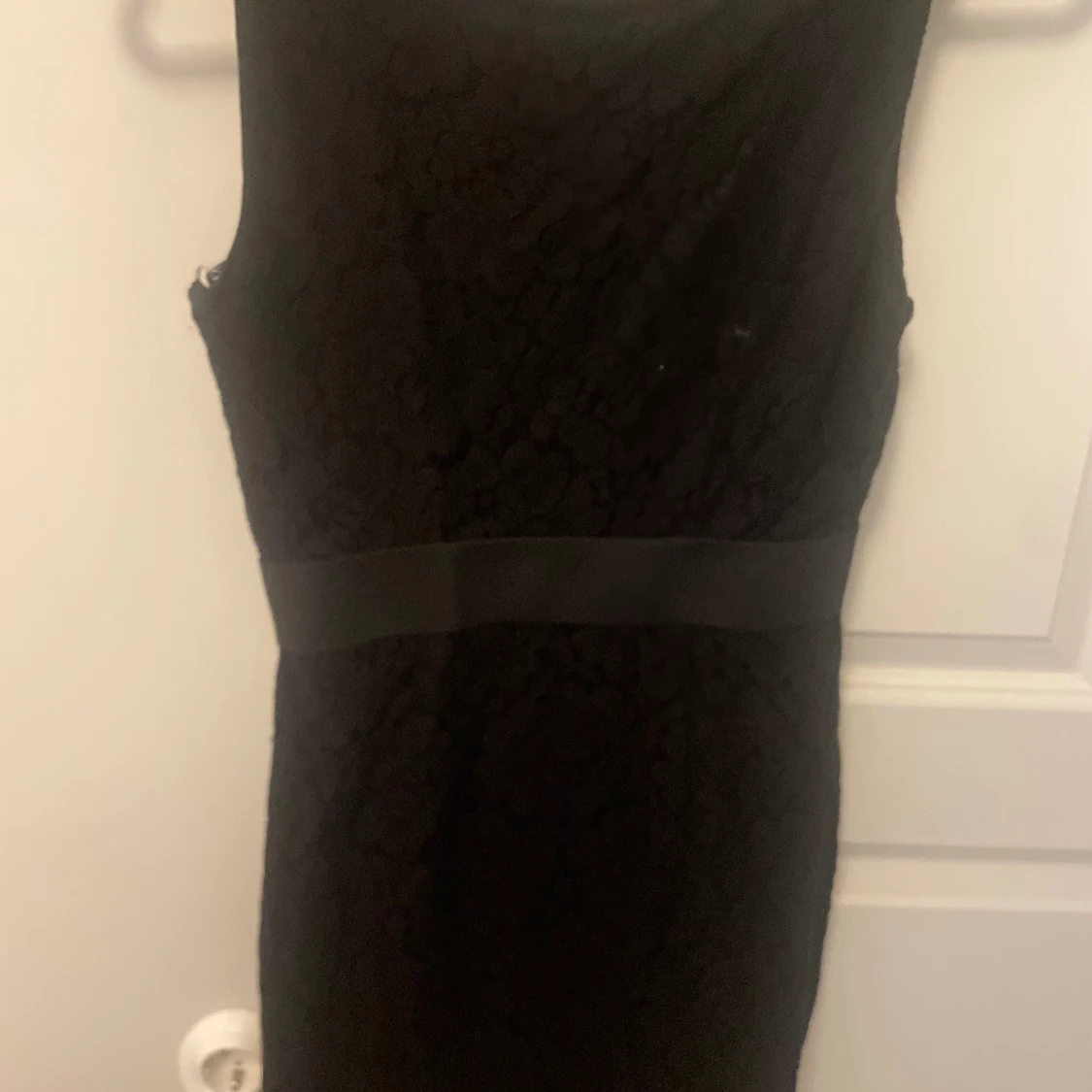 svart klänning - 90