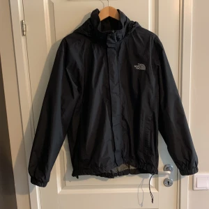 The North Face jacka - Jättefin North Face jacka  Sparsamt använd, inga skador på plagget. Pris kan diskuteras 