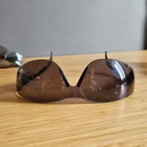 Retro black glasses 