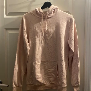 Jätte fin tjocktröja  - Jätte fin rosa tjocktröja från Cubus Passar både S och XS