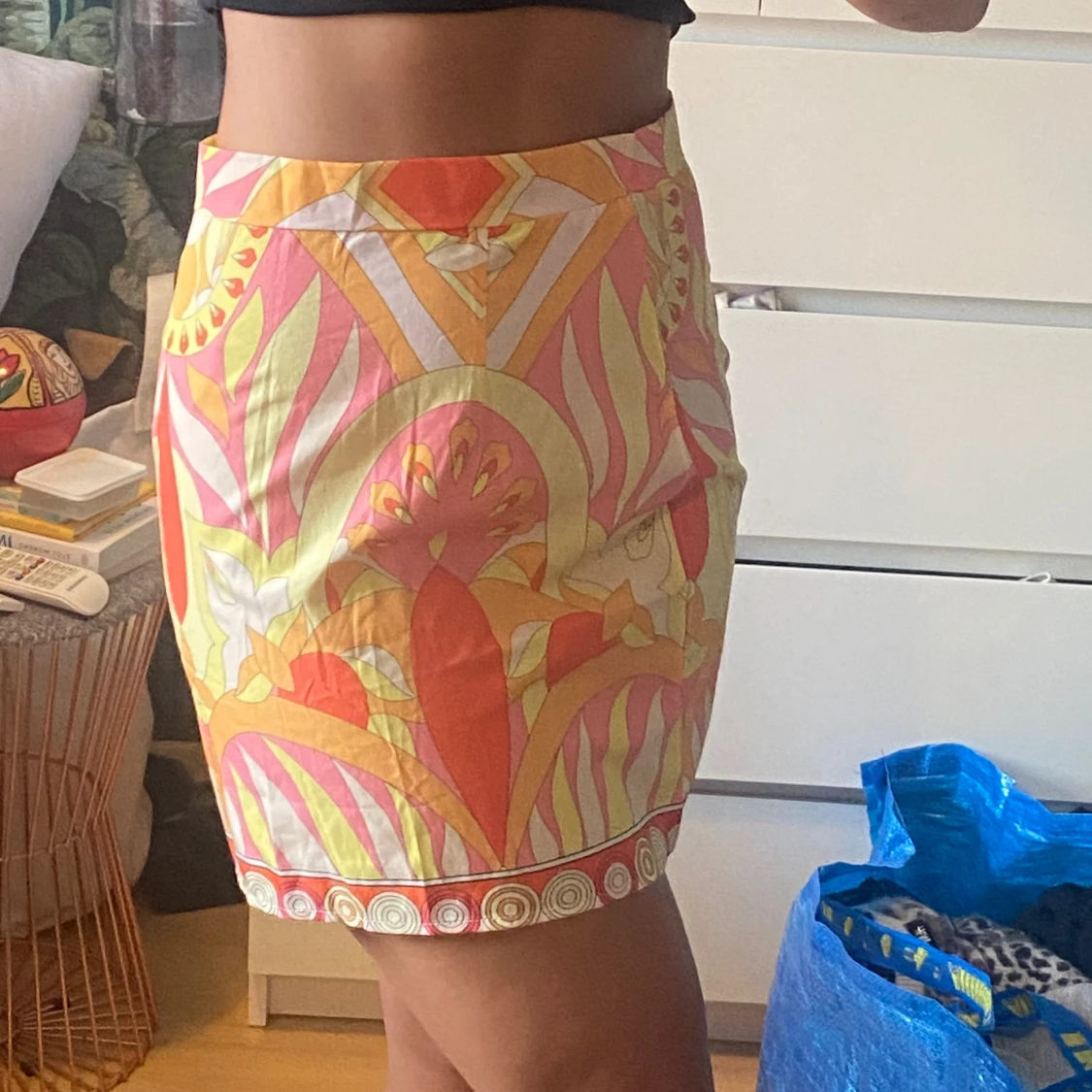 Kort kjol med mönster  - 90