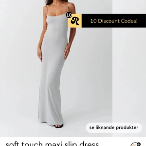 soft touch klänning  - grå knappt använd inga defekter  tryck gärna på köp nu💗💗