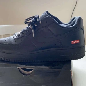 Supreme air force 1 - Bra skick o inte snvänd så mycket
