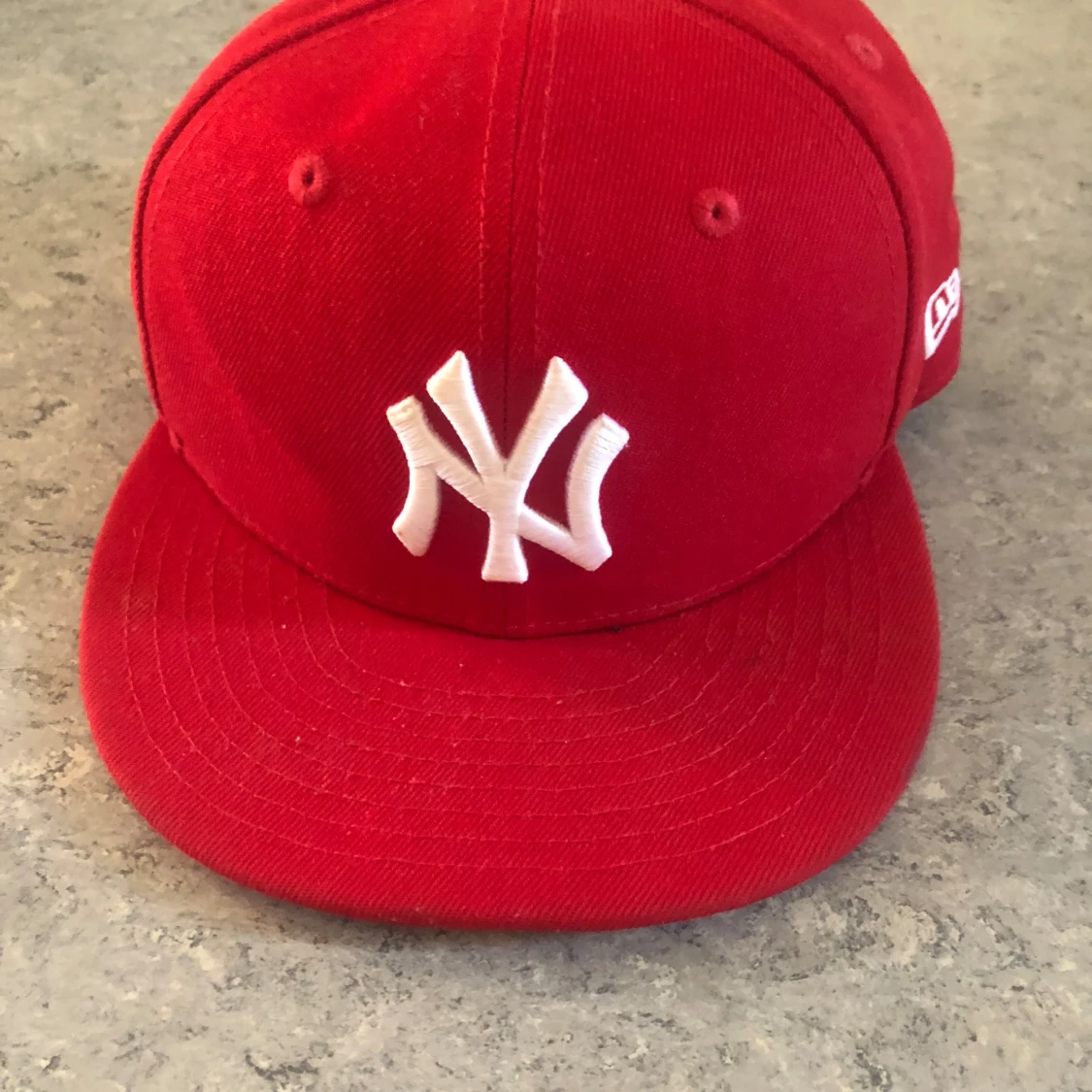 Röd baseball keps - 91