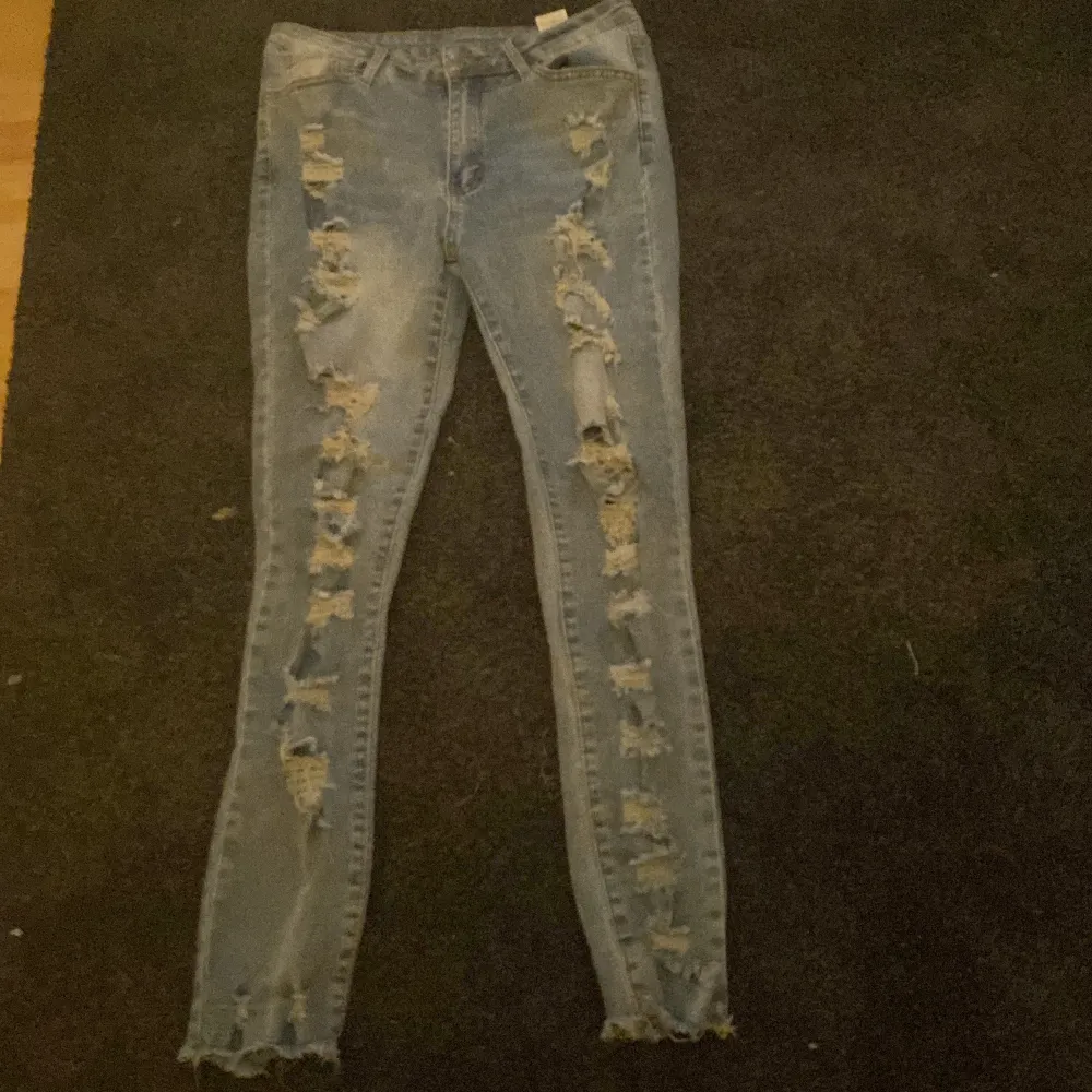 Jeans ifrån shein stl m/38. Jeans & Byxor.