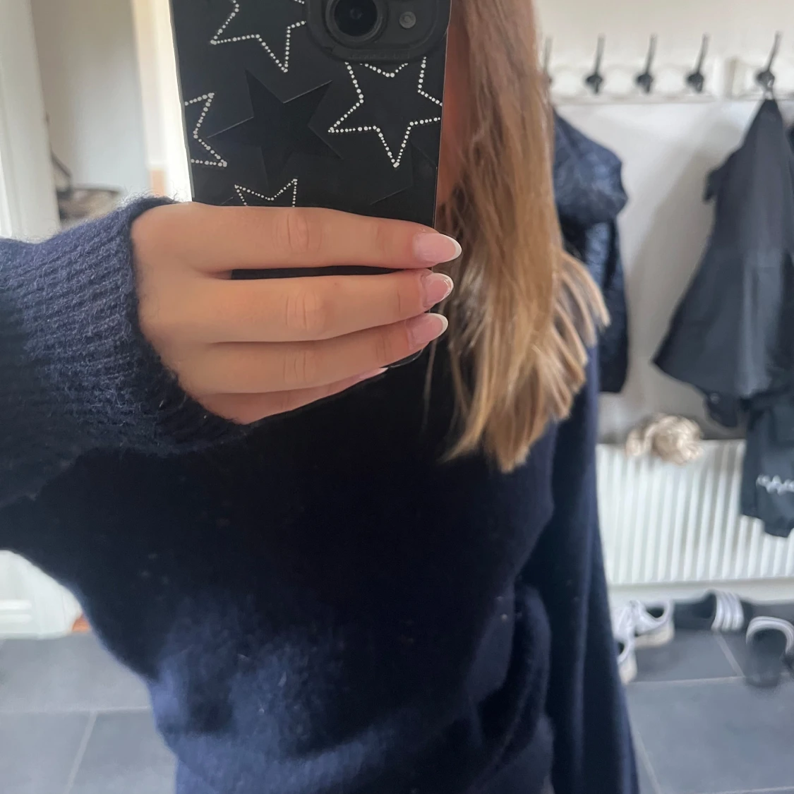 Mörkblå Stickat Tröja Säljes - 90