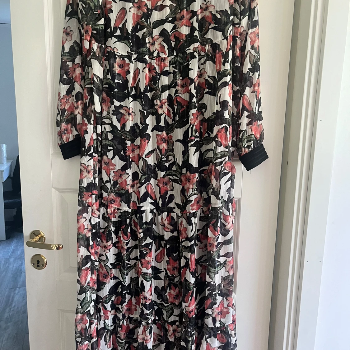 Blommig långklänning från DRYS