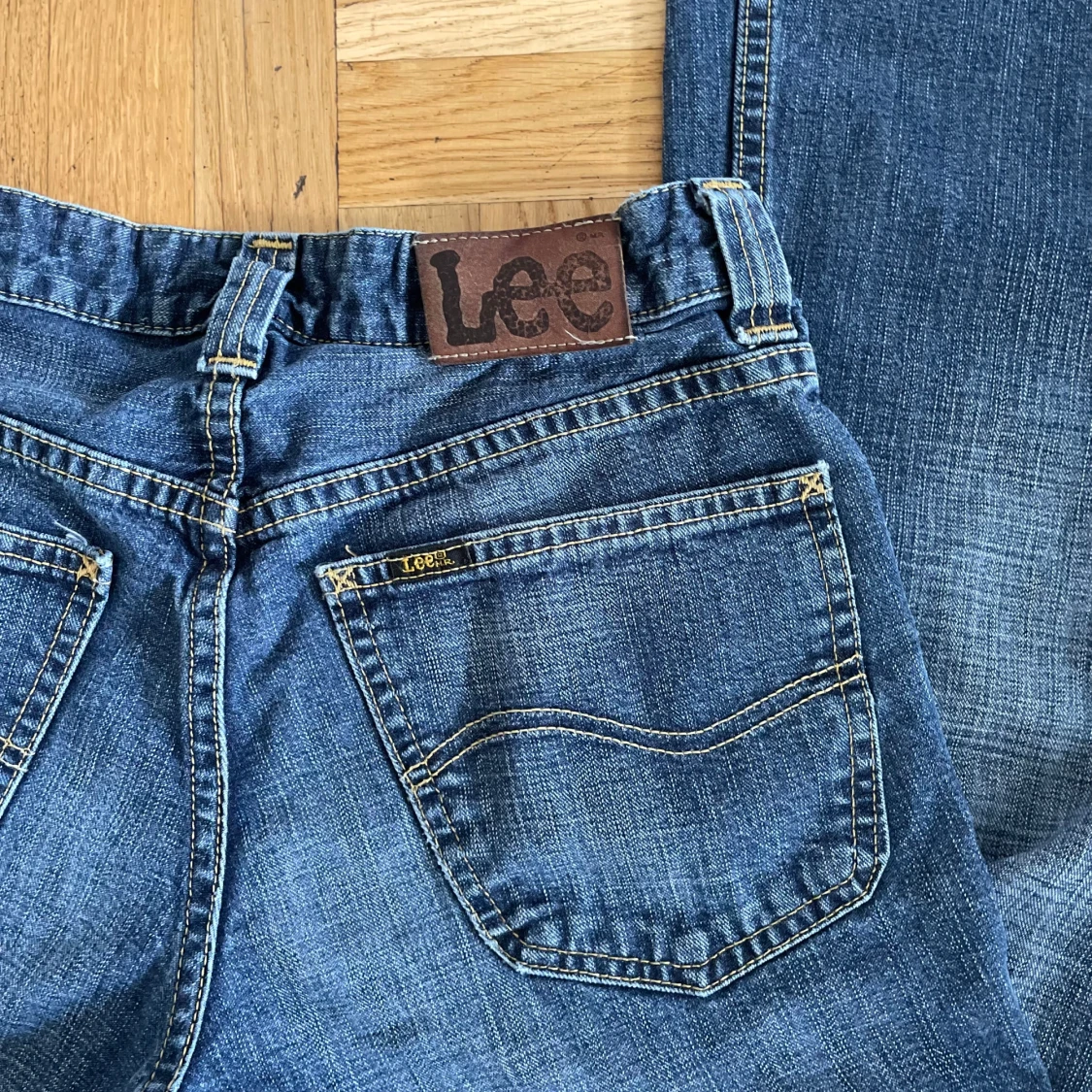 lågmidjad lee jeans  - 90