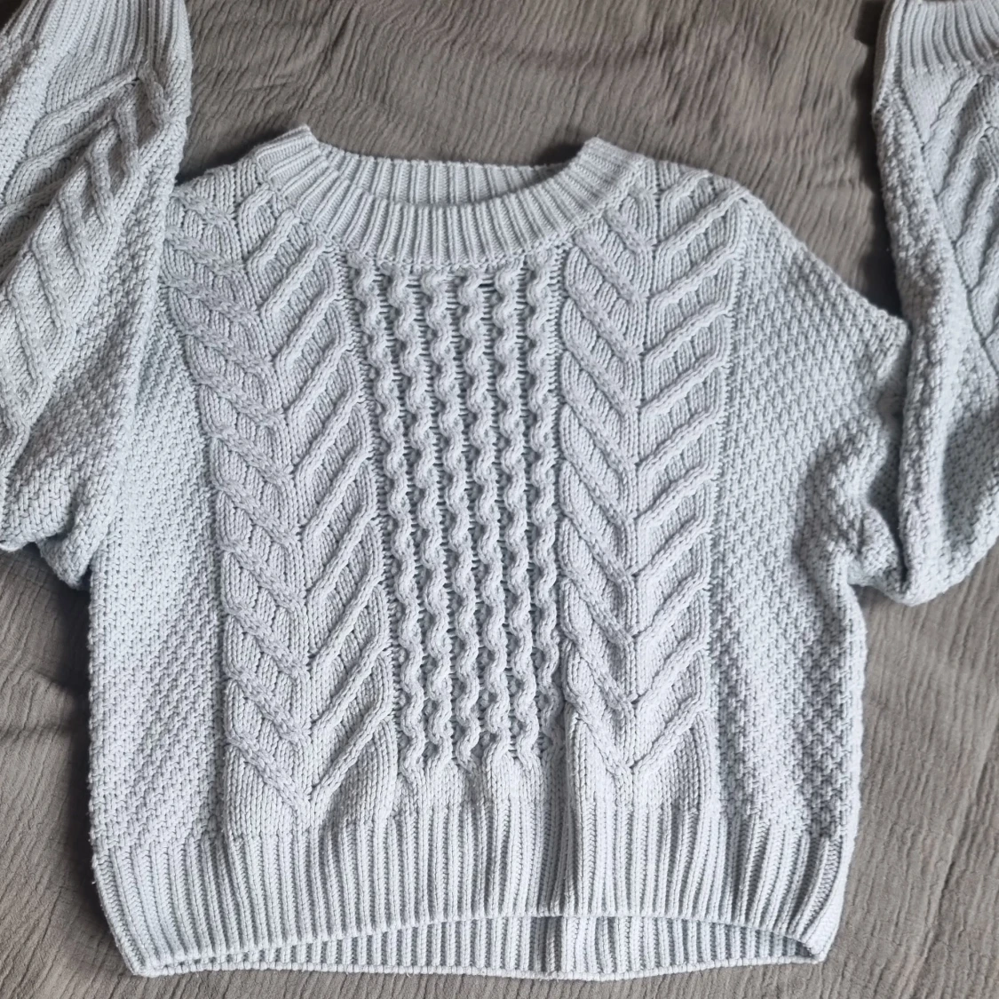 Stickad tröja