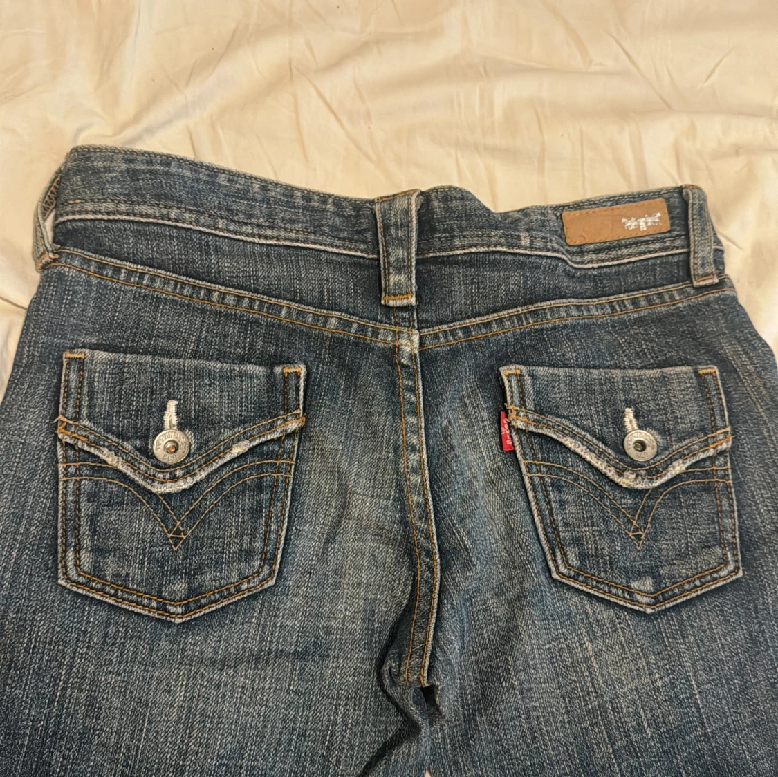 Vintage Levis Lowrise bootcut jeans - 92