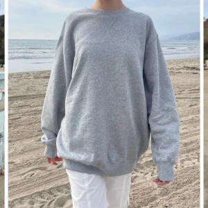 Brandy Melville Oversized Sweater - Mörkblå Brandy Melville sweater. Den färgen fans ej kvar på hemsidan, därav är första två bilderna samma tröj-modell men annan färg. Storlek ”oversized fit” (L-XXL) på hemsidan. Nypris: 368 kr. Helt oanvänd med prislapp kvar! Diskuterar gärna pris!