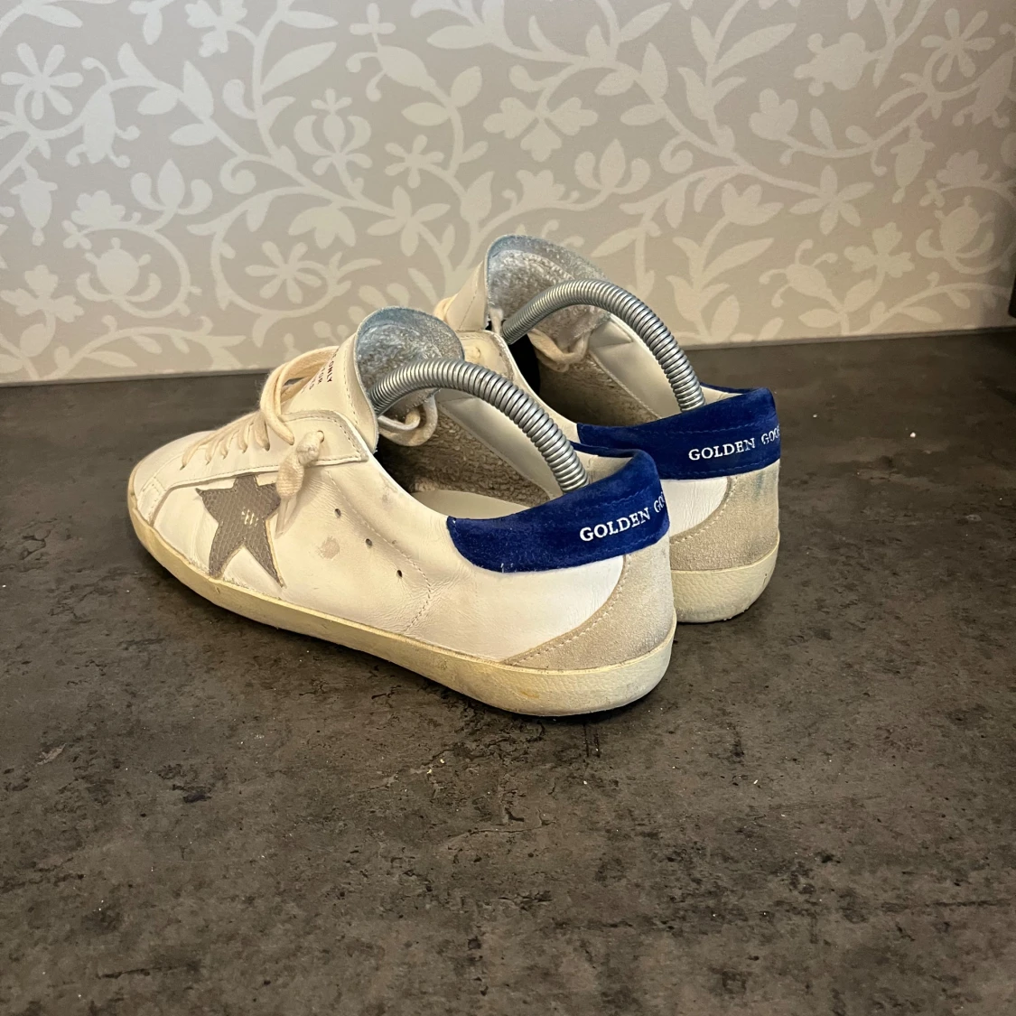 Golden goose  - 90