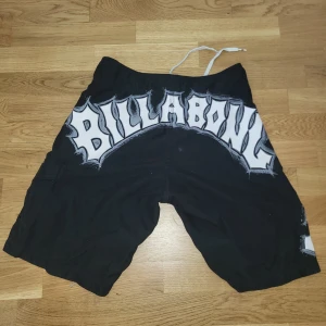 Billabong badbyxor  - Väl använda, gott skick.
